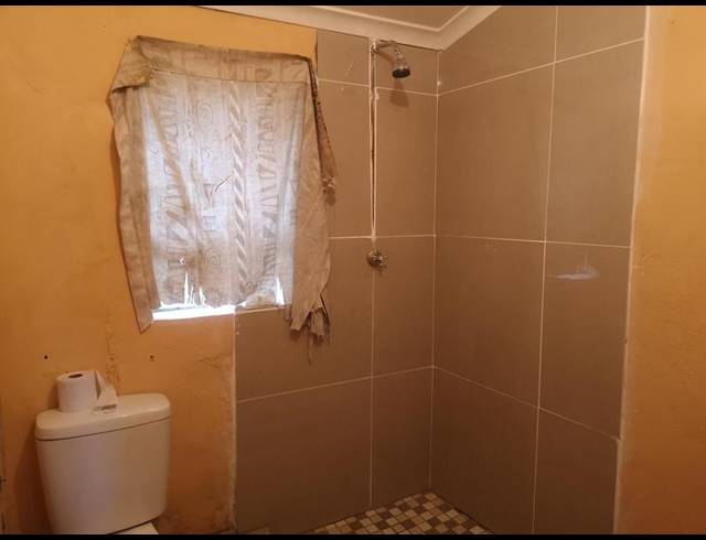2 BEDROOM PROPERTY TO RENT IN UMLAZI B
